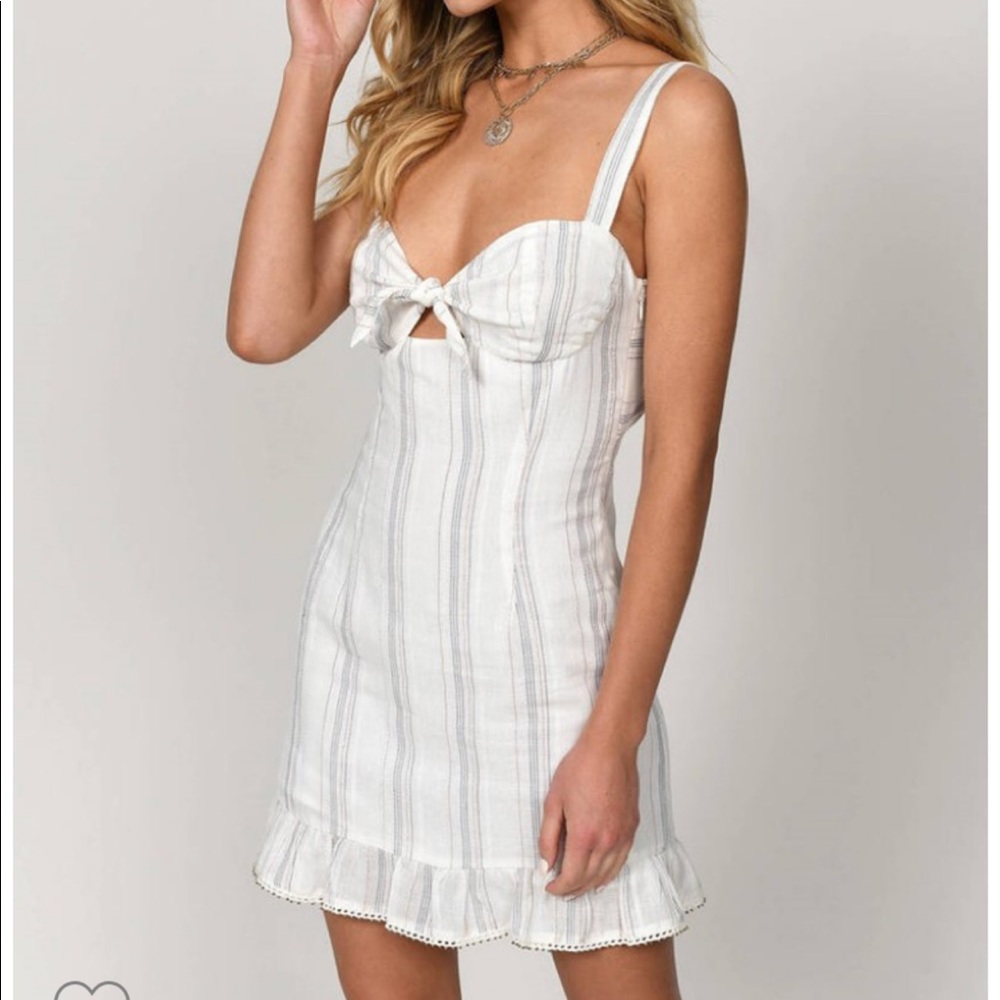 Linen Ruffle Bodycon Dress